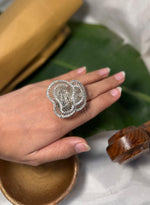 Load image into Gallery viewer, Flora- Bloom Ring