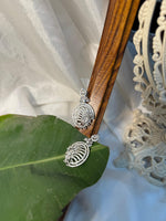 Load image into Gallery viewer, Flora- Swrirl Earrings