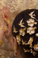 Load image into Gallery viewer, Bahaar Flower Pin