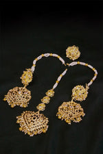 Load image into Gallery viewer, Jhilmil Earrings