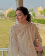 Load image into Gallery viewer, Momina Iqbal Look

