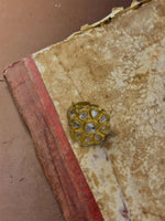 Load image into Gallery viewer, Son Chiraiya Phool Ring

