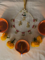 Load image into Gallery viewer, Sunehri Rawaiti Maala
