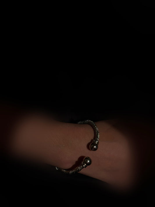Celeste- Twisted Bangle