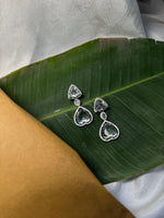 Load image into Gallery viewer, Flora- Dewdream Earrings

