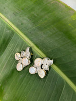 Load image into Gallery viewer, Flora- Gleam Studs
