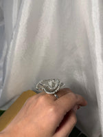 Load image into Gallery viewer, Flora- Bloom Ring
