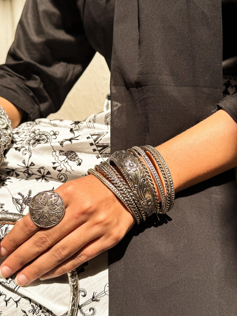 Raagni Ring