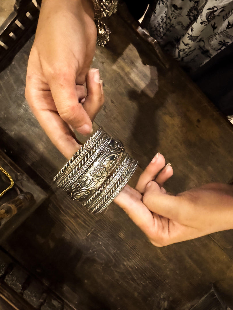 Raagni bangle set