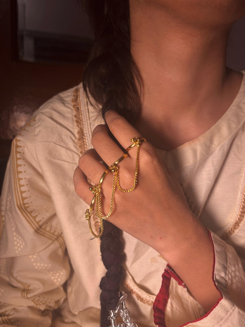 Chaarchaand ring