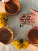 Load image into Gallery viewer, Sunehri Haryali bindi
