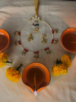 Load image into Gallery viewer, Sunehri Rawaiti Maala
