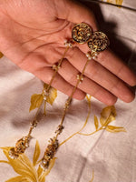 Load image into Gallery viewer, Chaandtaara Earrings
