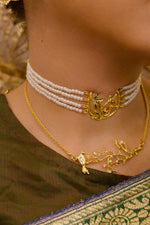 Load image into Gallery viewer, Bulbul Pendant

