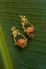 Load image into Gallery viewer, Anaar Earrings
